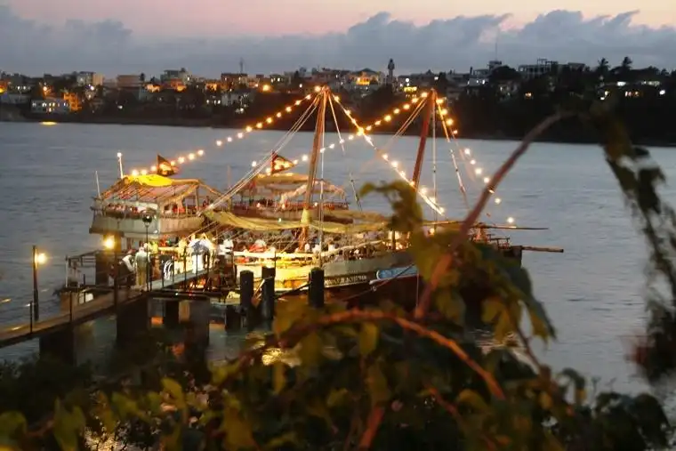 malindi sunset dhow cruise
